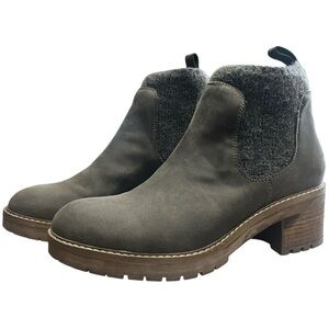 Crown Vintage Ankle Booties Women’s 11 Olive Green Faux Leather Chunky Chelsea